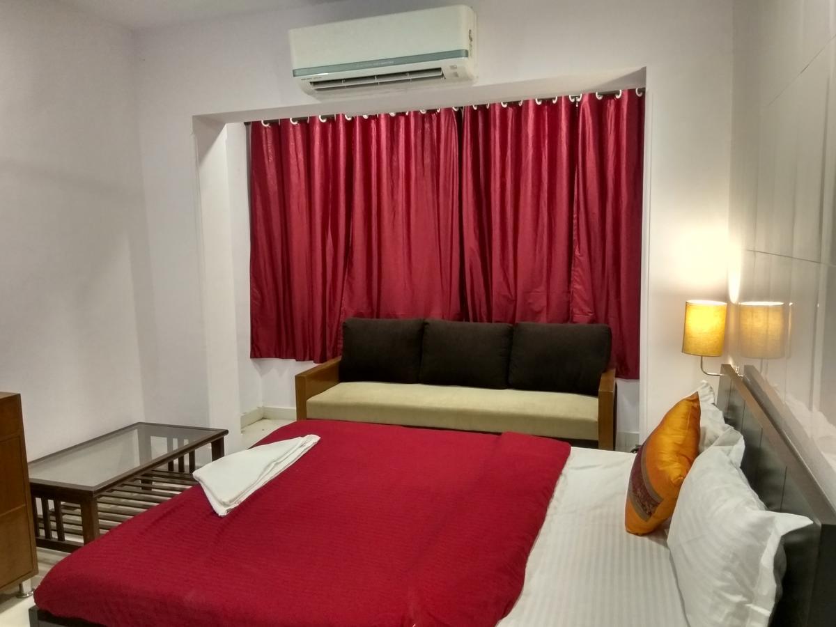 Отель Mumbai Backpackers,Airport Экстерьер фото