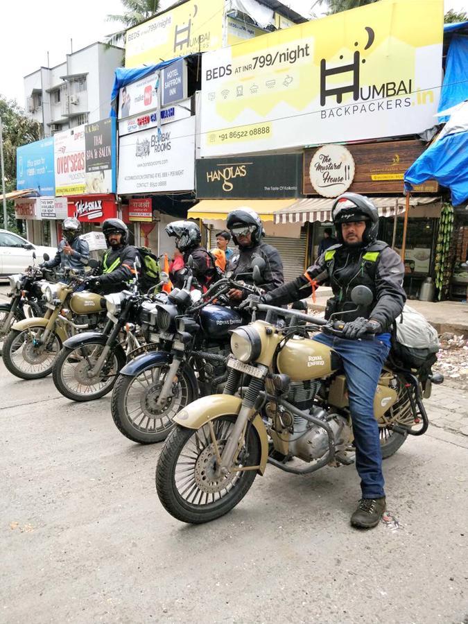 Отель Mumbai Backpackers,Airport Экстерьер фото
