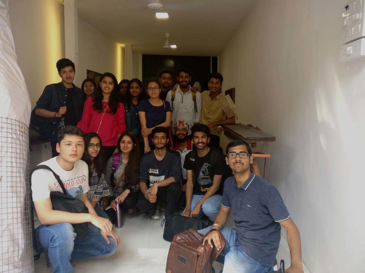 Отель Mumbai Backpackers,Airport Экстерьер фото