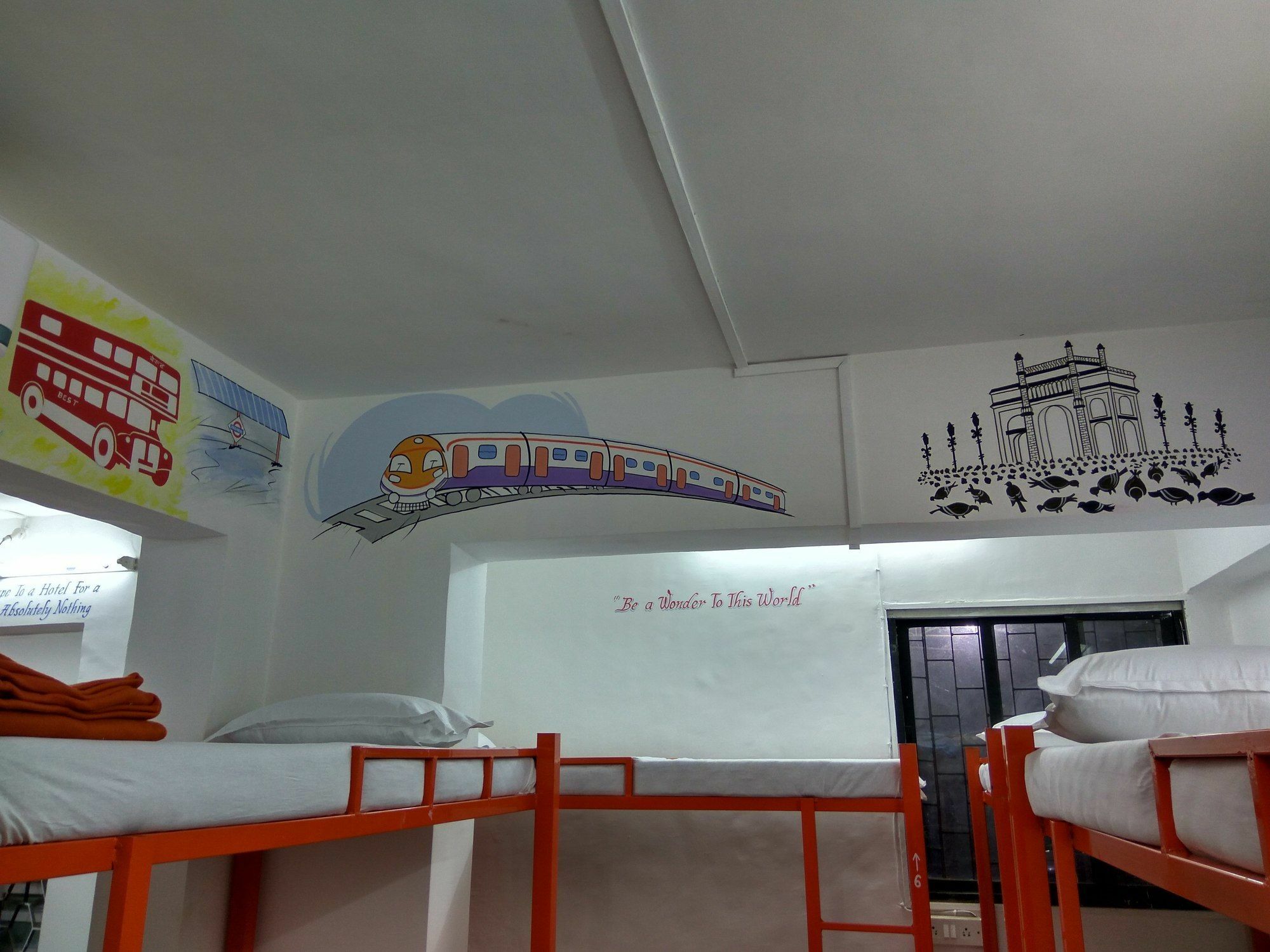 Отель Mumbai Backpackers,Airport Экстерьер фото